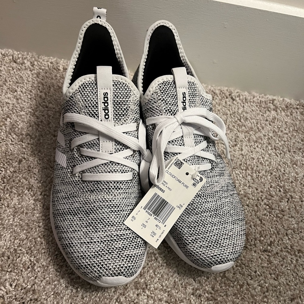 Brand new Adidas tennis shoes